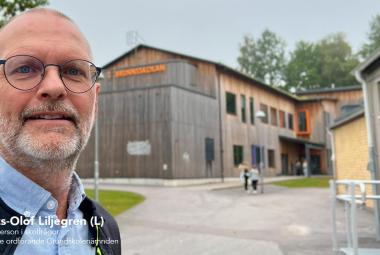 Mats-Olof Liljegren (L) Talesperson i skolfrågor 1:e ersättare Kommunfullmäktige 2:e vice ordförande Grundskolenämnden