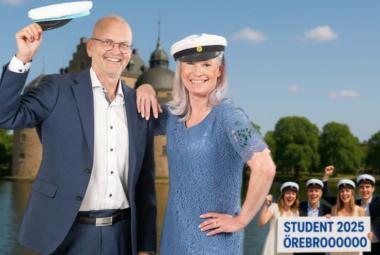 Mats-Olof Liljegren och Karolina Wallström önskar alla en glad skolavslutning